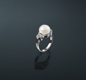 Серебряное кольцо с жемчугом к-300039: белый пресноводный жемчуг, серебро 925°