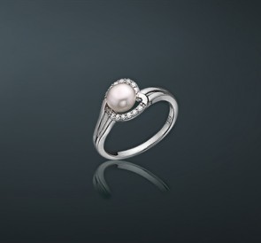 Серебряное кольцо с жемчугом к-630692: белый пресноводный жемчуг, серебро 925°