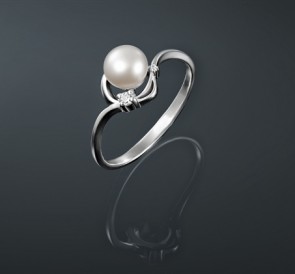 Серебряное кольцо с жемчугом к-130081: белый пресноводный жемчуг, серебро 925°