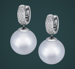 Серьги с белым жемчугом Южных морей, золото и 56 бриллиантов 7695/2: белый морской жемчуг, золото 585°